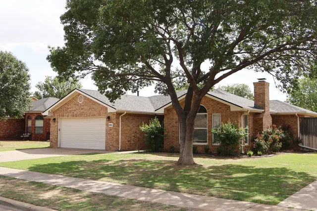 Photo 5 — 6918 Grover Avenue, Lubbock, TX 79424