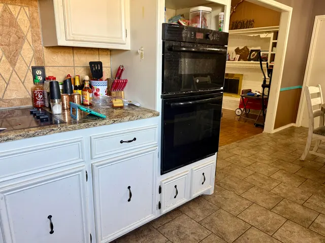 Photo 4 — 7902 Louisville Avenue, Lubbock, TX 79423