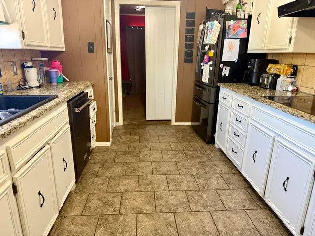 Photo 6 — 7902 Louisville Avenue, Lubbock, TX 79423