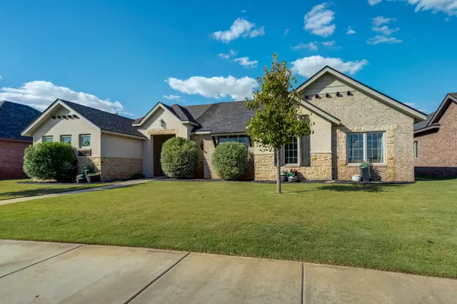 Photo 2 — 6958 102nd Street, Lubbock, TX 79424