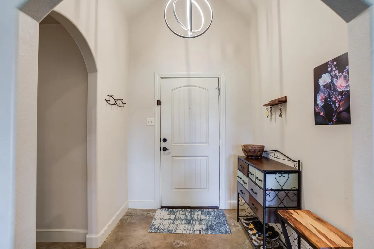 Photo 4 — 6525 72nd Street, Lubbock, TX 79424