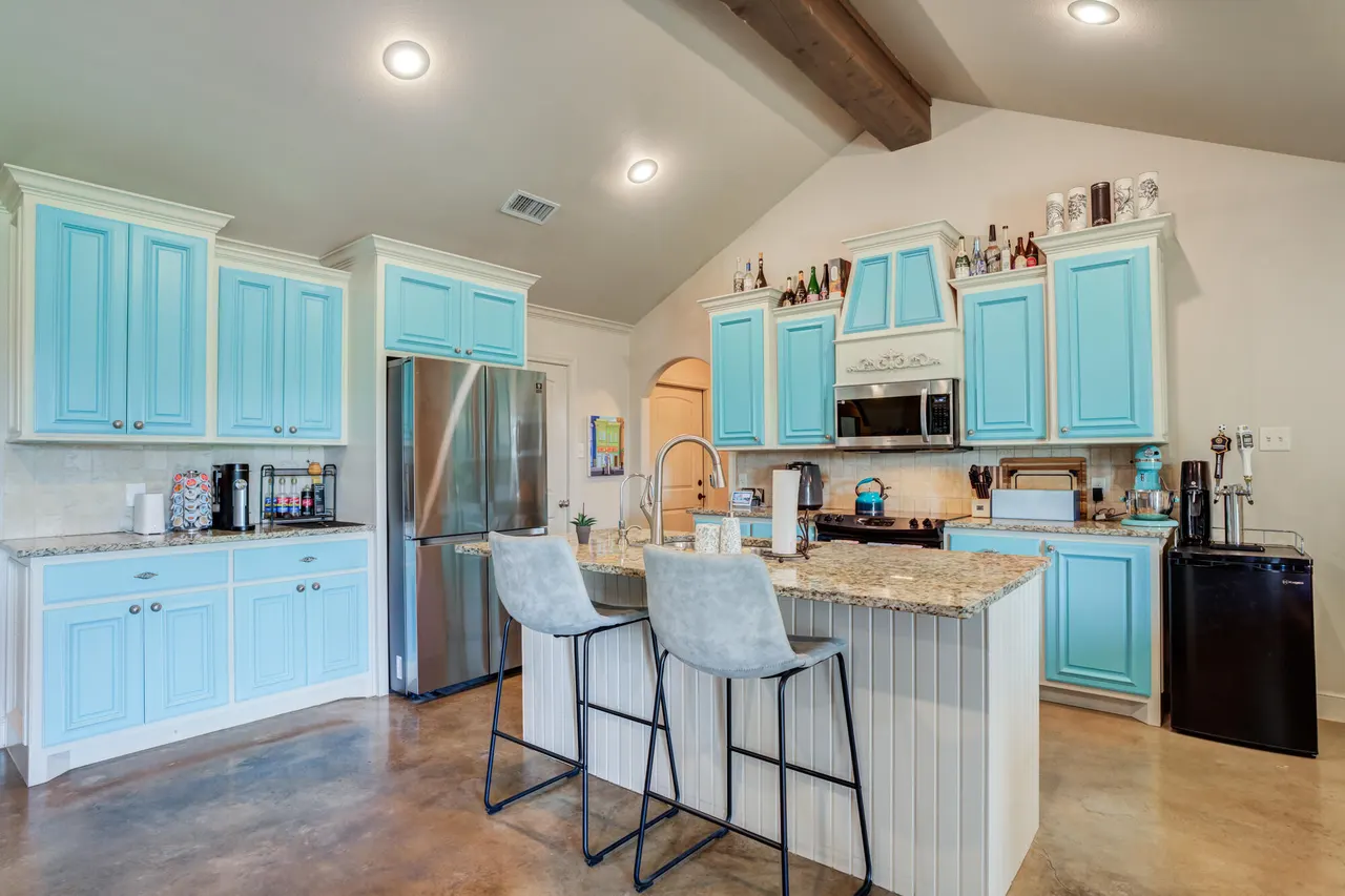 Photo 9 — 6525 72nd Street, Lubbock, TX 79424