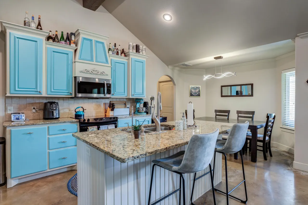 Photo 12 — 6525 72nd Street, Lubbock, TX 79424