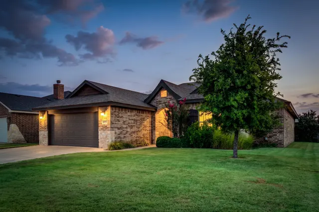 Photo 2 — 6525 72nd Street, Lubbock, TX 79424