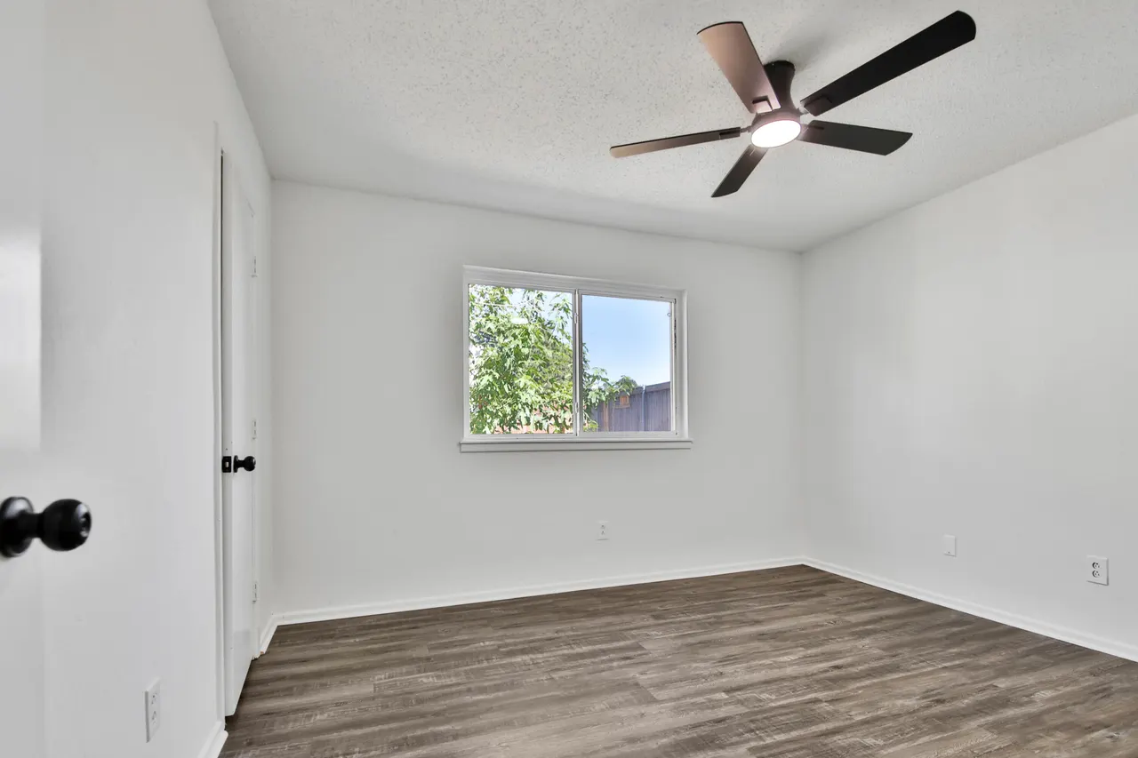 Photo 22 — 7807 Vernon Avenue, Lubbock, TX 79423