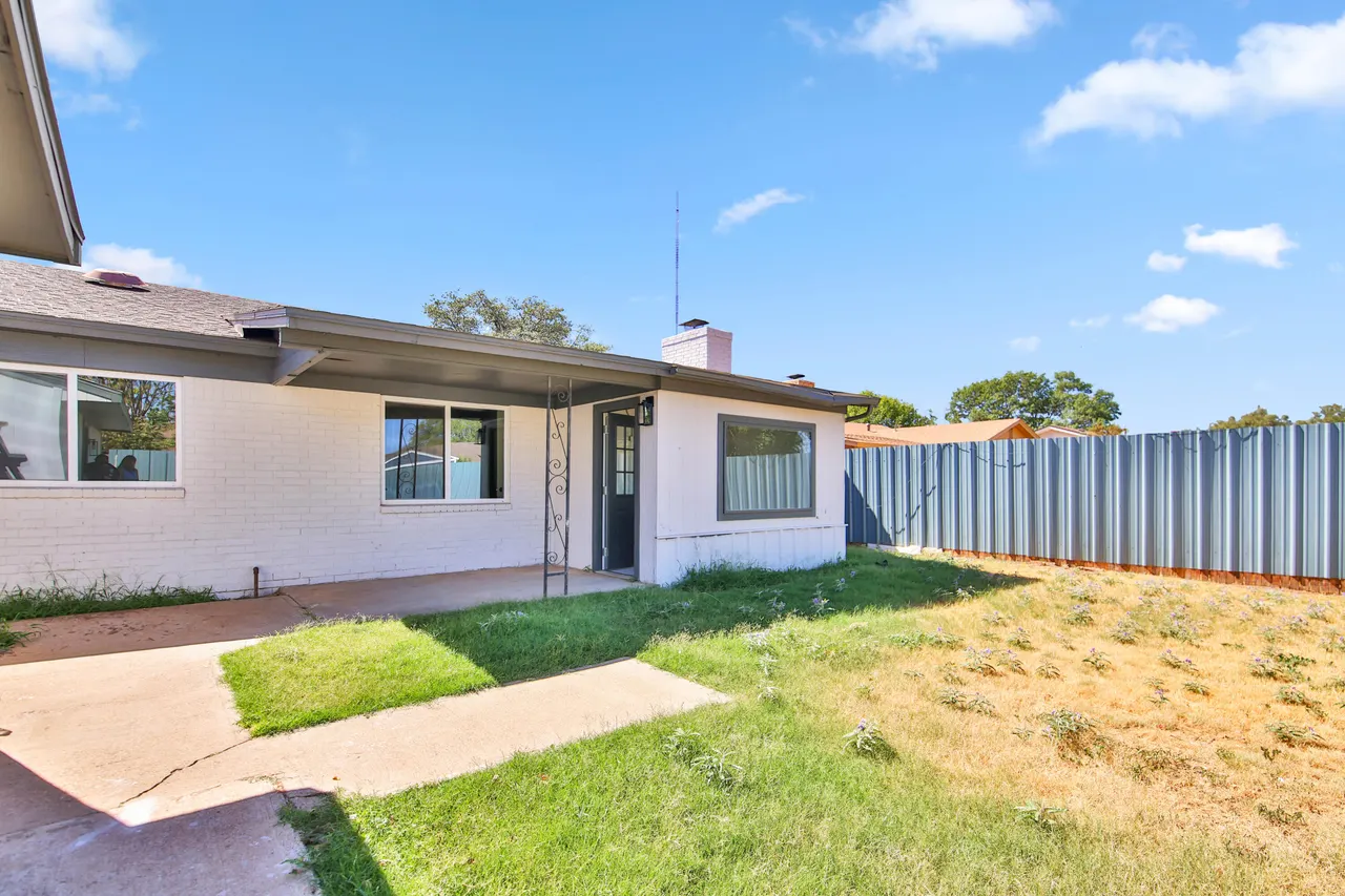 Photo 36 — 7807 Vernon Avenue, Lubbock, TX 79423