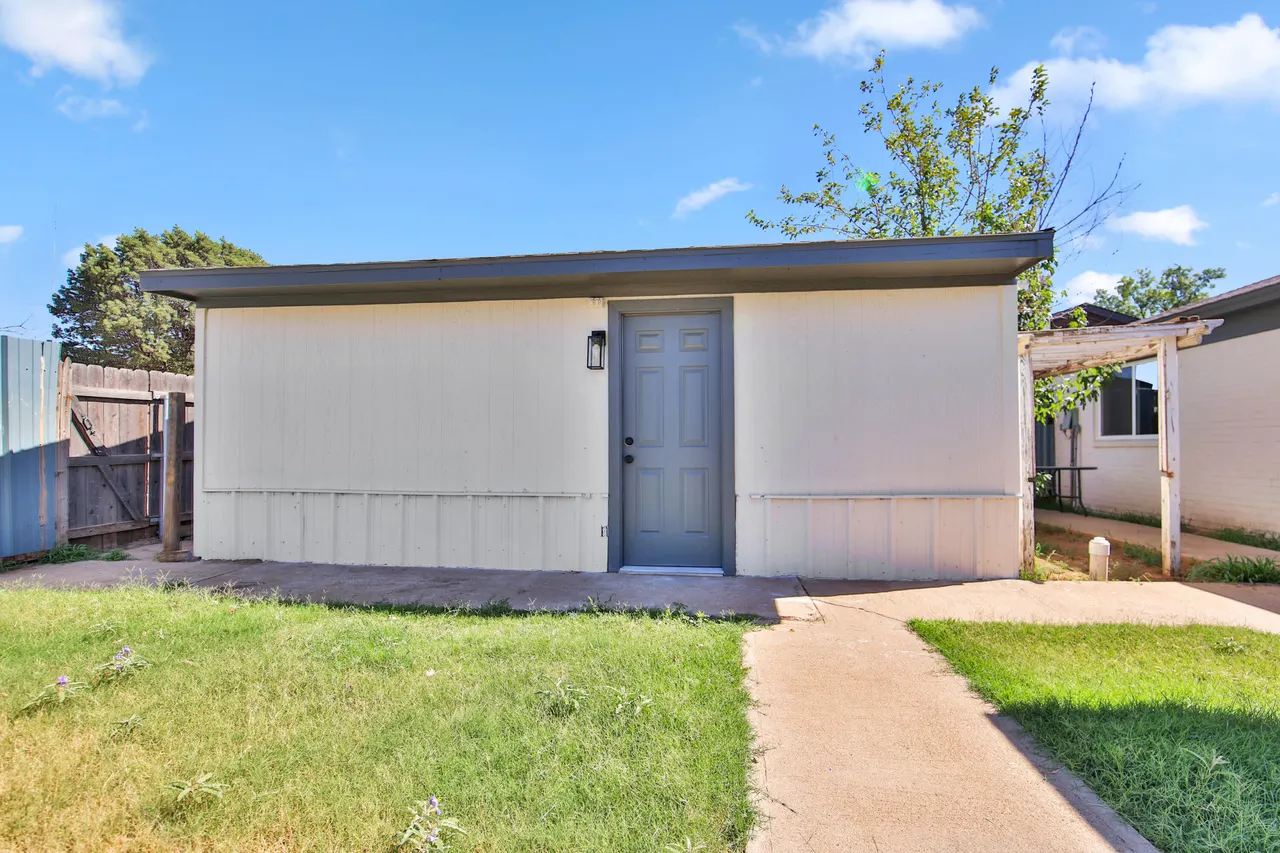 Photo 38 — 7807 Vernon Avenue, Lubbock, TX 79423