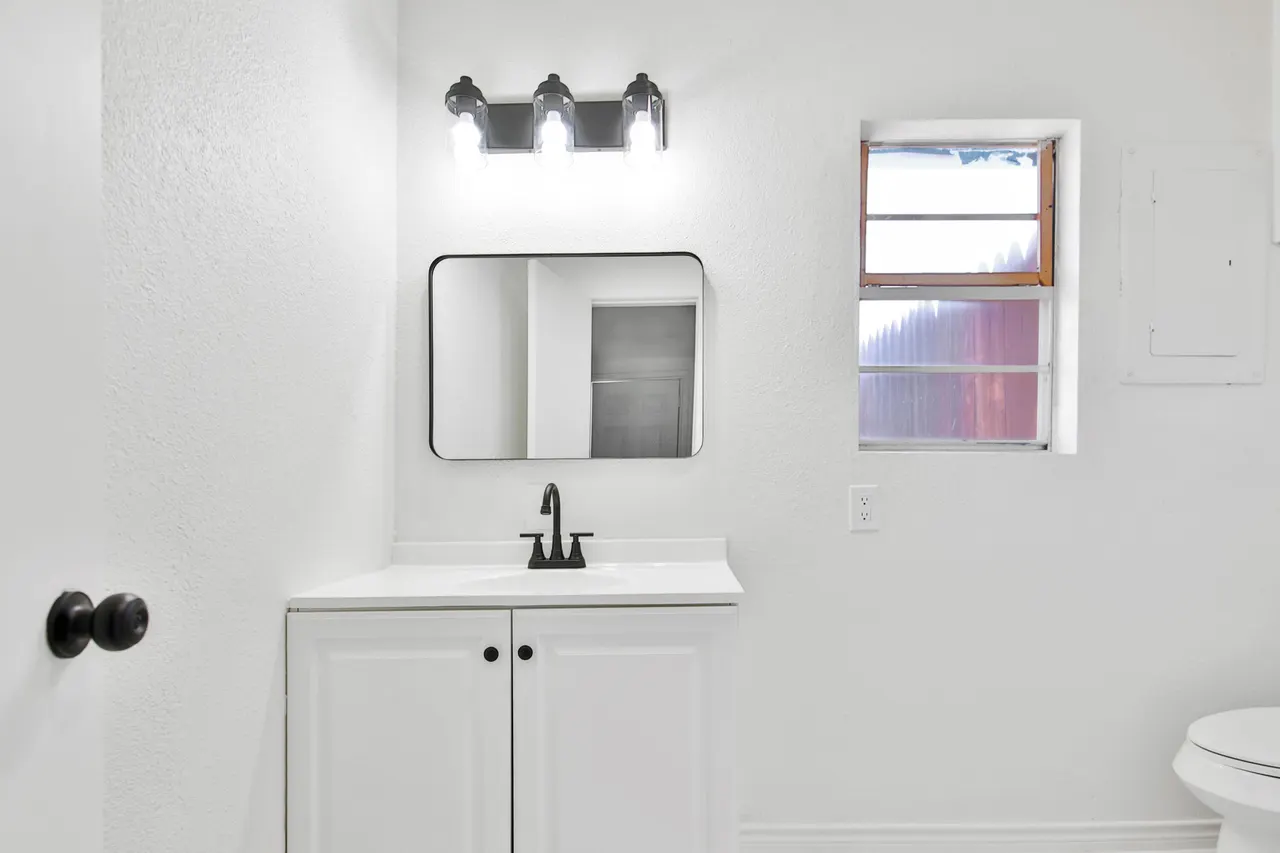 Photo 44 — 7807 Vernon Avenue, Lubbock, TX 79423