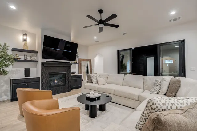 Photo 2 — 5301 111th Street, Lubbock, TX 79424