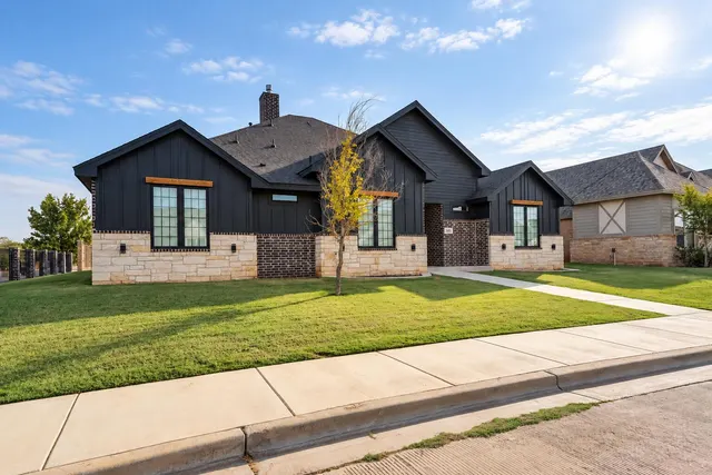 Photo 6 — 5301 111th Street, Lubbock, TX 79424