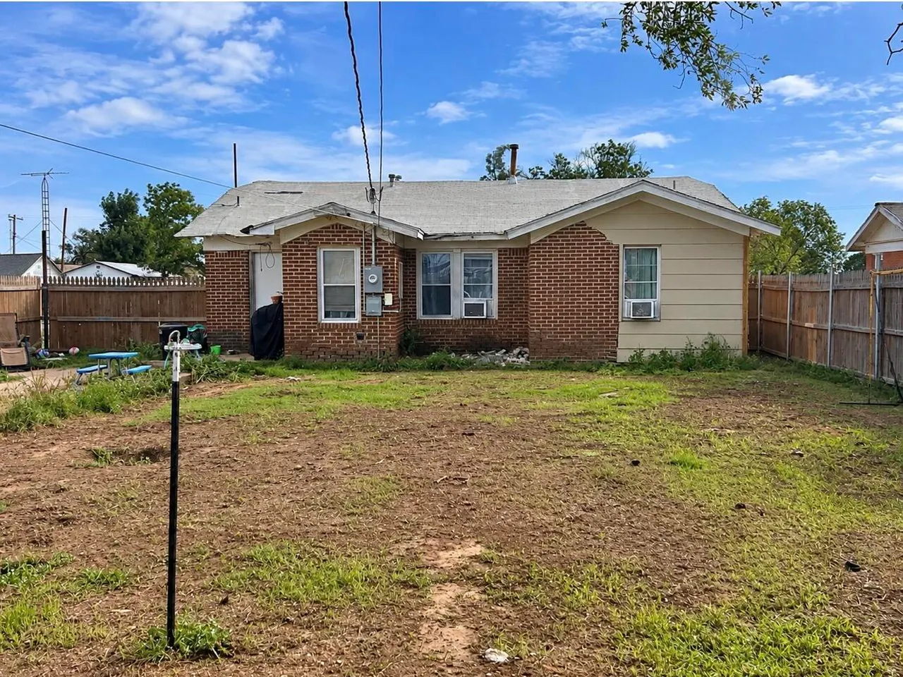 Photo 15 — 1409 Milwaukee Street, Plainview, TX 79072