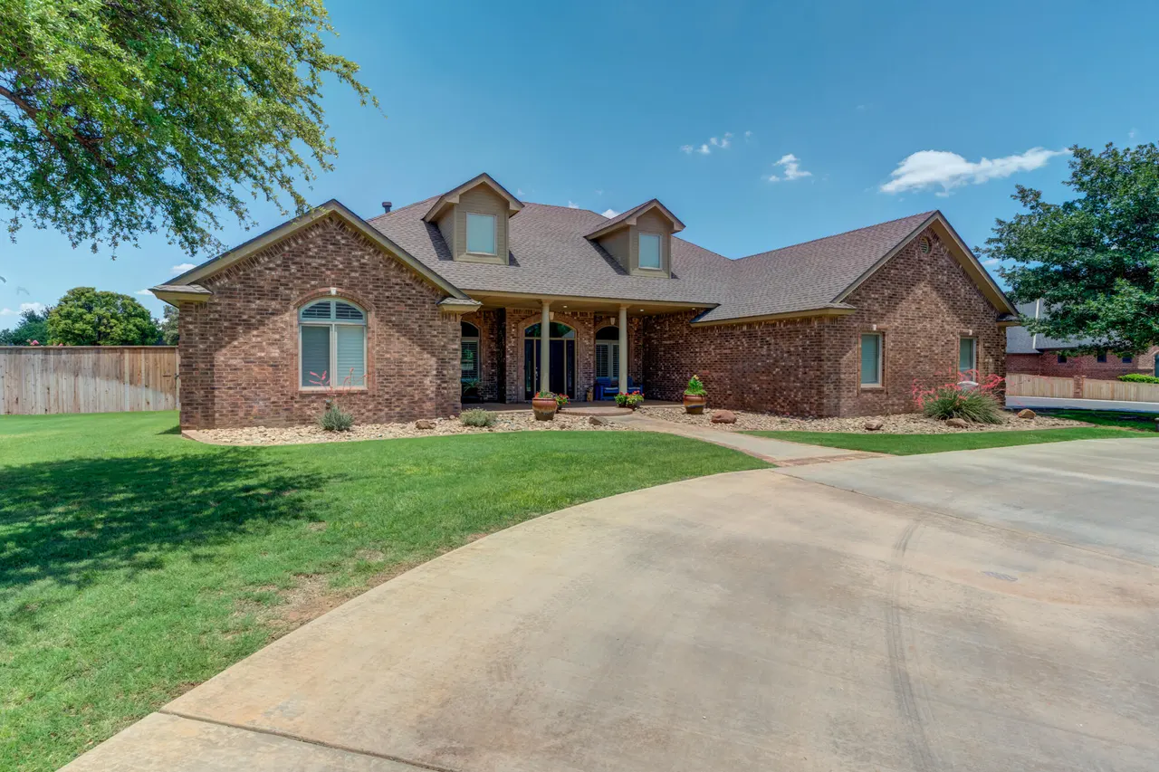 Photo 2 — 8304 County Road 6945, Lubbock, TX 79407