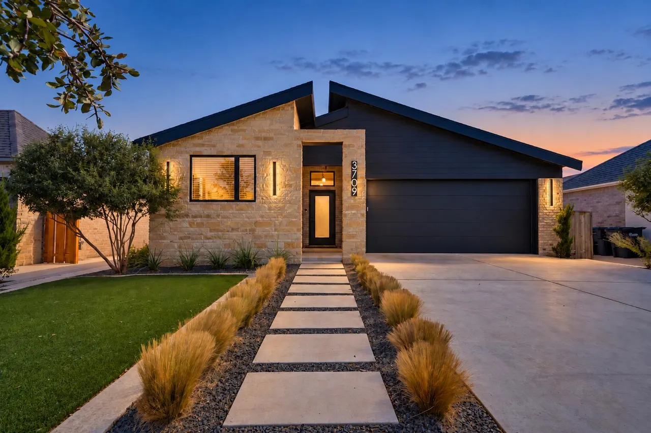 Photo 2 — 3709 127th Street, Lubbock, TX 79423