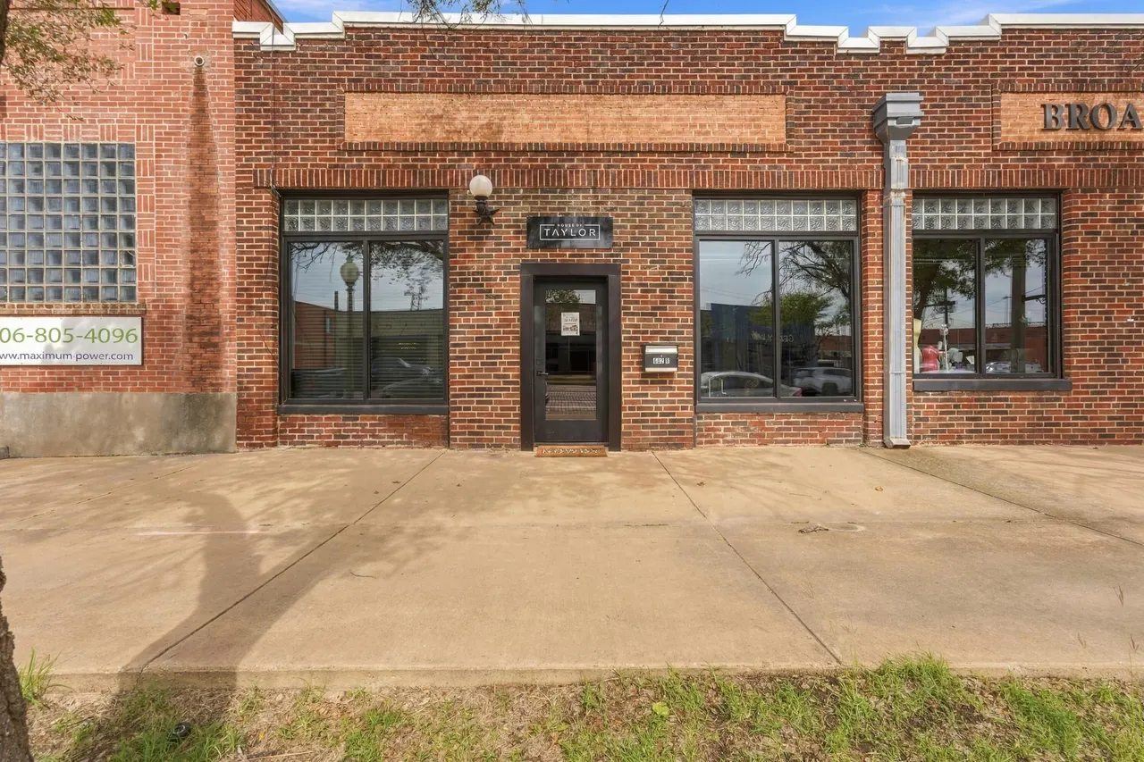 Photo 10 — 602 Broadway Street, Lubbock, TX 79401