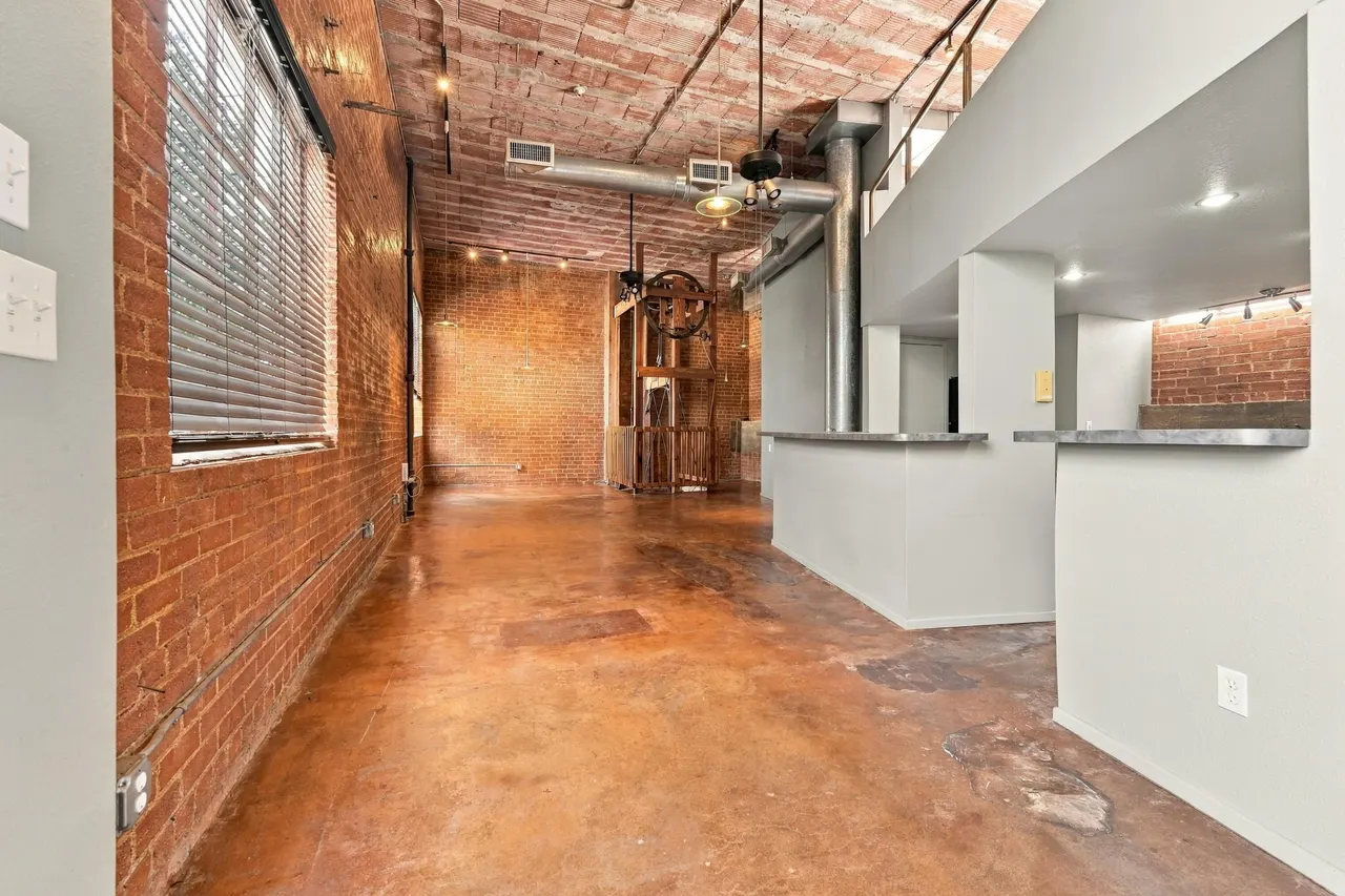 Photo 44 — 602 Broadway Street, Lubbock, TX 79401