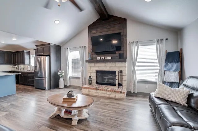 Photo 2 — 6102 103rd Street, Lubbock, TX 79424