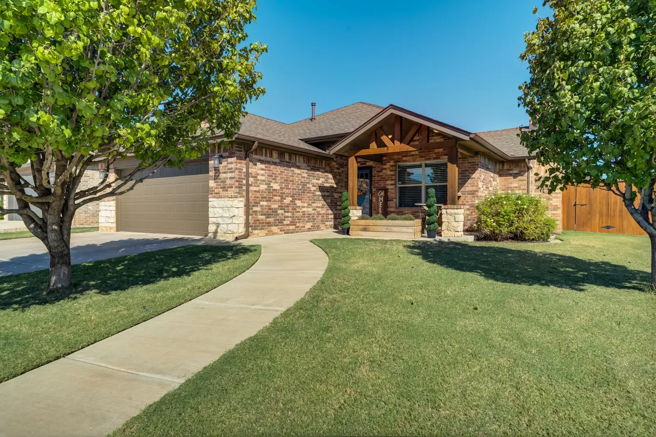 Photo 6 — 6102 103rd Street, Lubbock, TX 79424