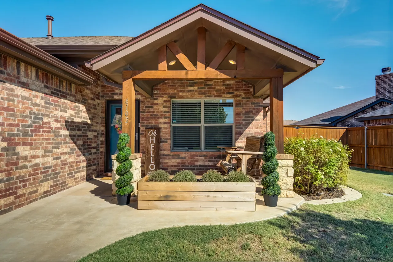 Photo 7 — 6102 103rd Street, Lubbock, TX 79424