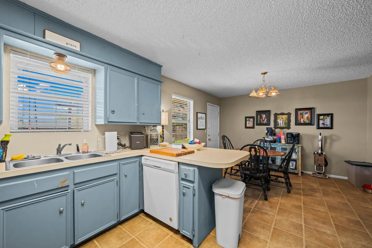 Photo 10 — 1007 Avenue H, Abernathy, TX 79311