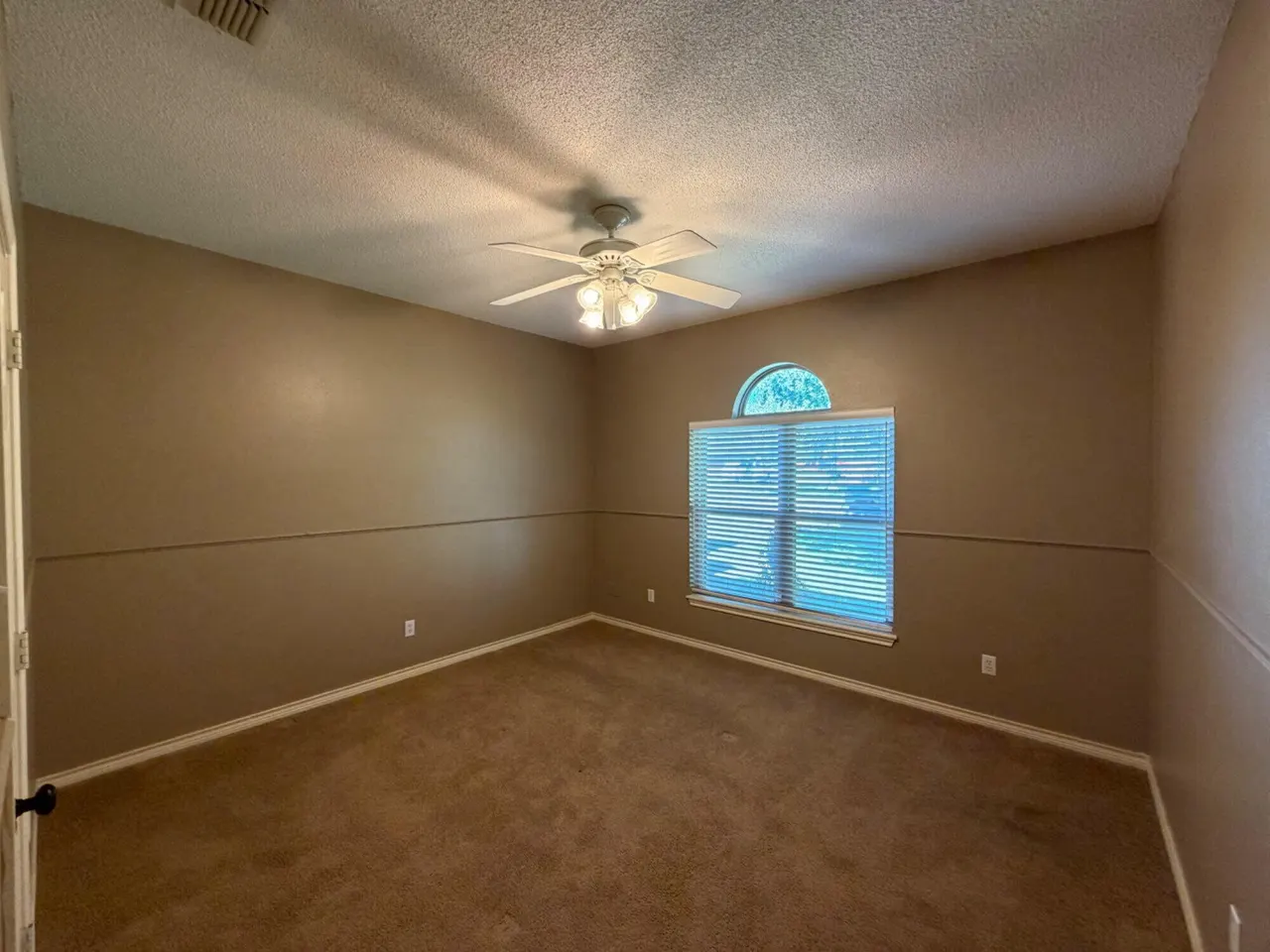 Photo 13 — 5515 99th Street, Lubbock, TX 79424