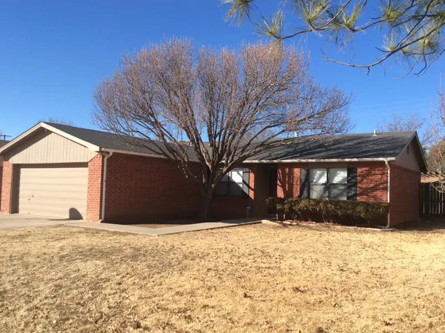 Photo 3 — 2612 79th Street, Lubbock, TX 79423