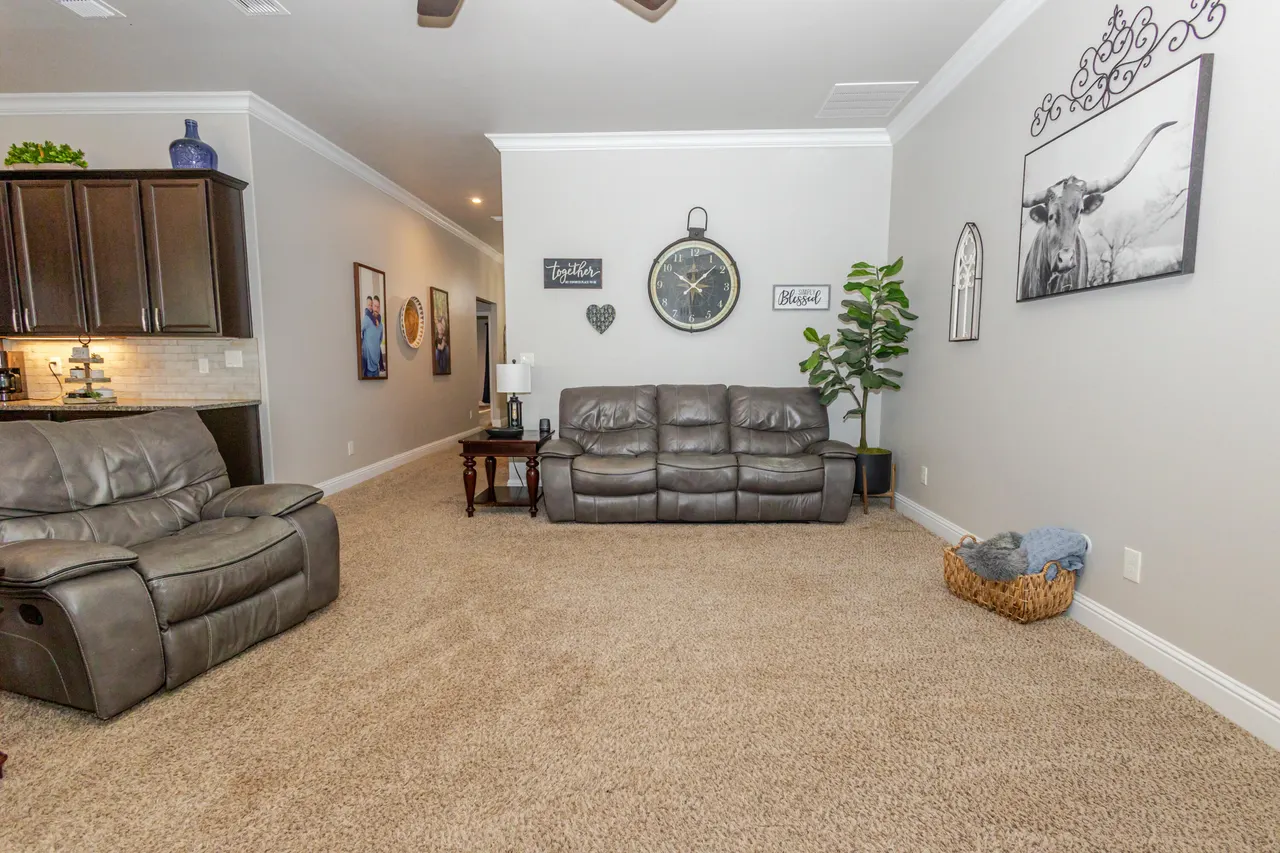 Photo 9 — 2126 140th Street, Lubbock, TX 79423