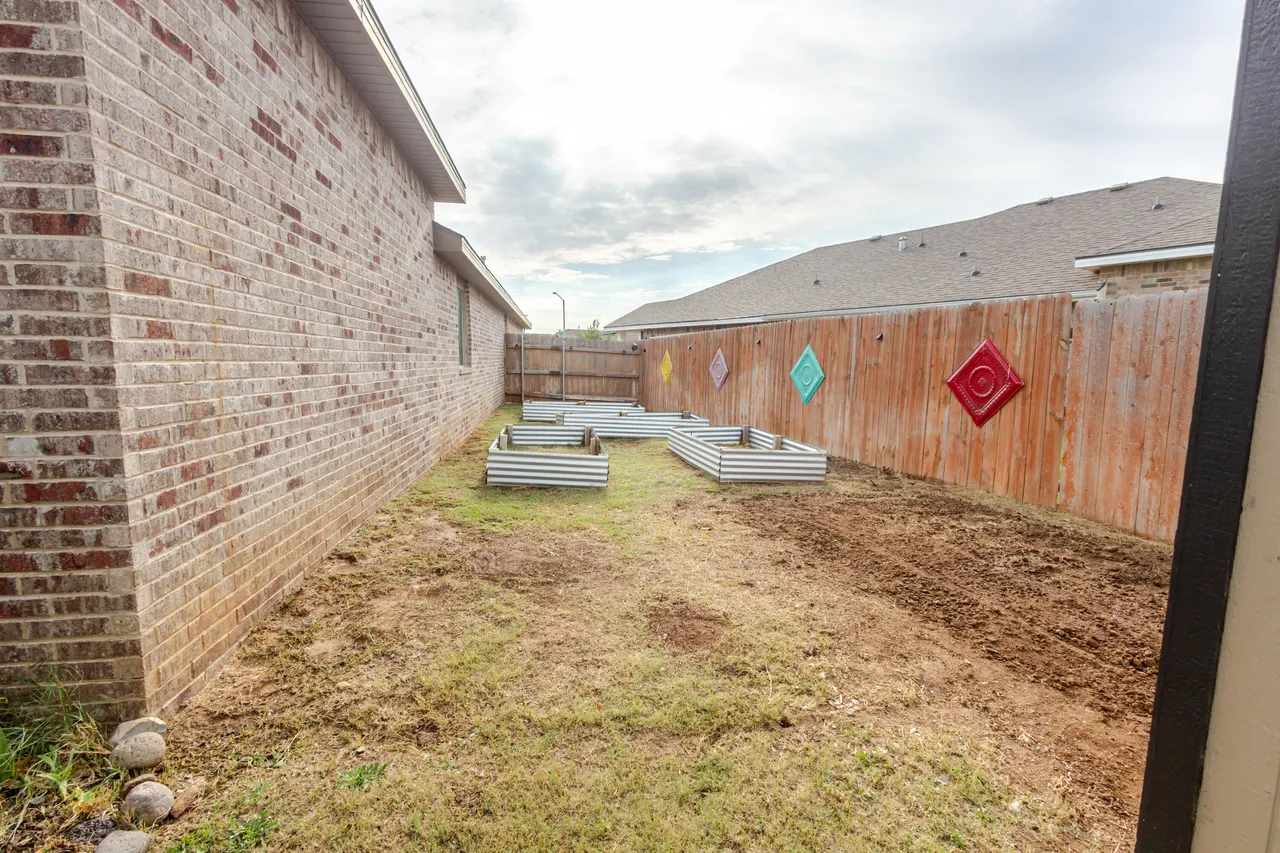Photo 11 — 2126 140th Street, Lubbock, TX 79423