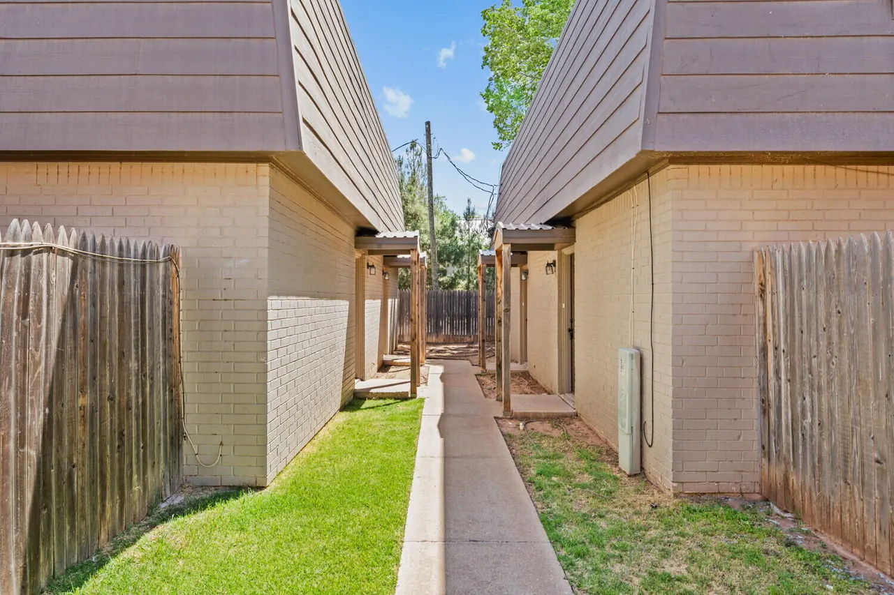Photo 2 — 4206 17th Street 1, Lubbock, TX 79416