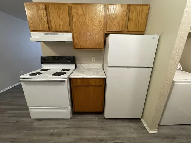 Photo 5 — 1512 82nd Street A, Lubbock, TX 79423