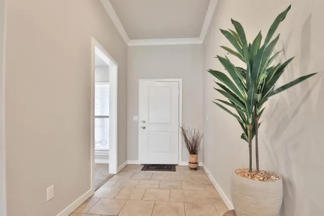 Photo 4 — 2704 Viola Avenue, Lubbock, TX 79407