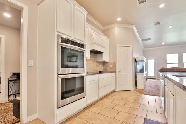 Photo 6 — 2704 Viola Avenue, Lubbock, TX 79407