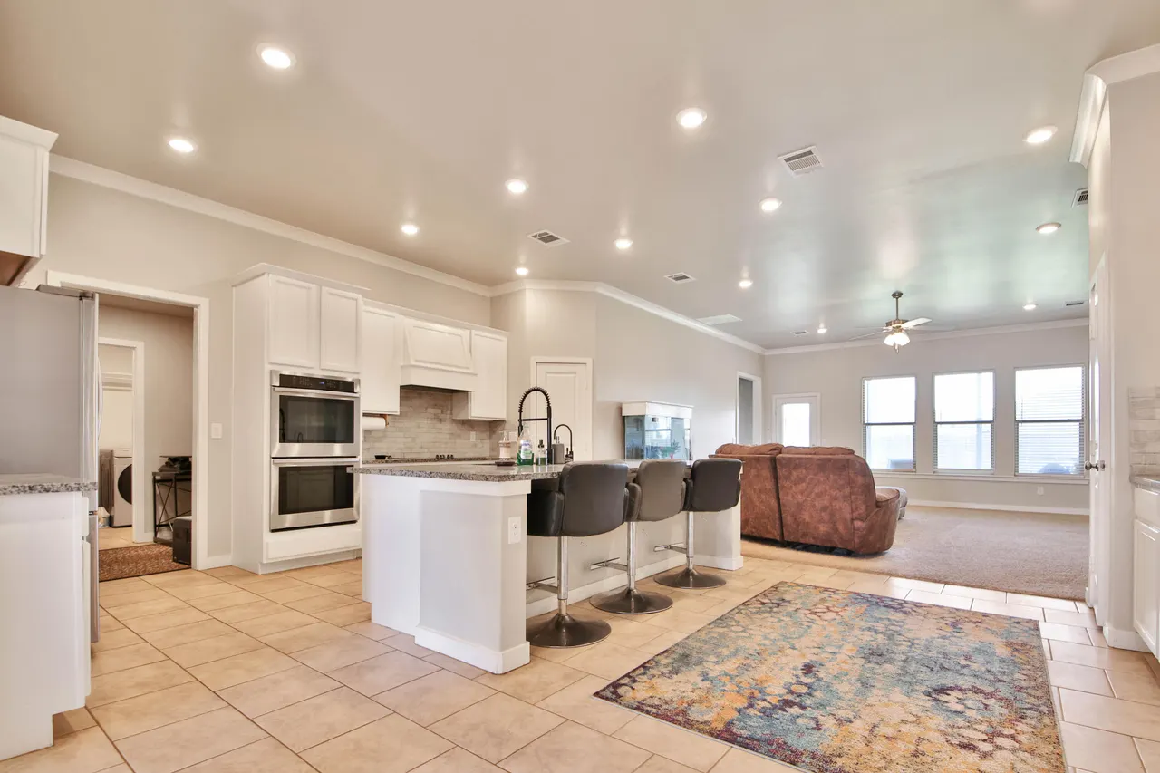 Photo 5 — 2704 Viola Avenue, Lubbock, TX 79407