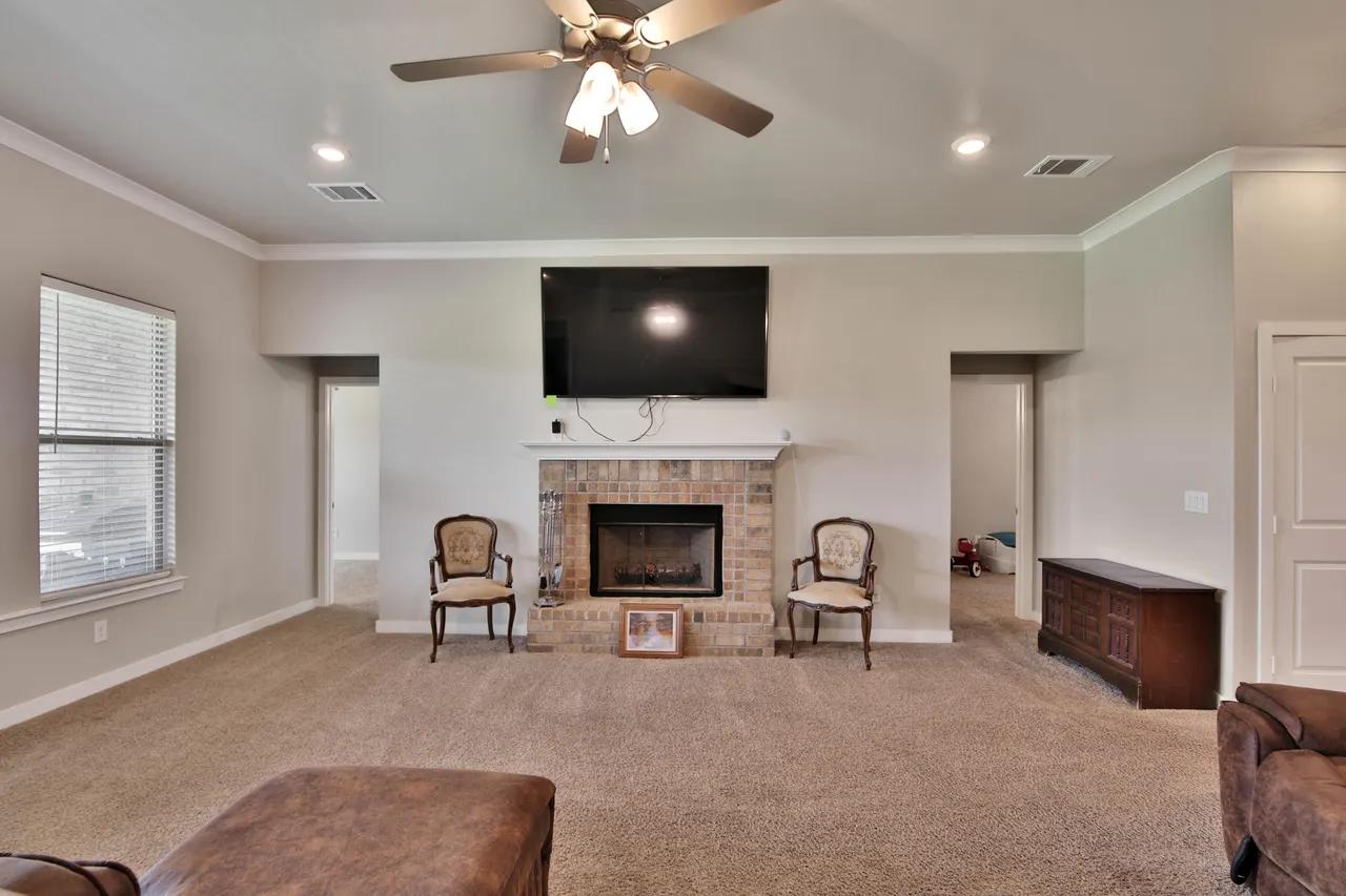 Photo 9 — 2704 Viola Avenue, Lubbock, TX 79407