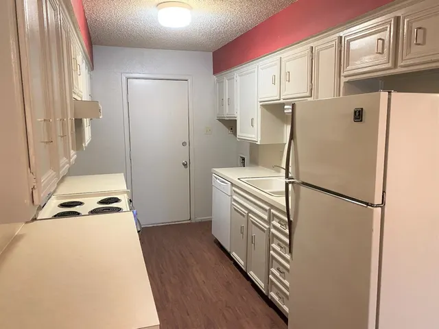 Photo 3 — 117 Troy Avenue, Lubbock, TX 79416