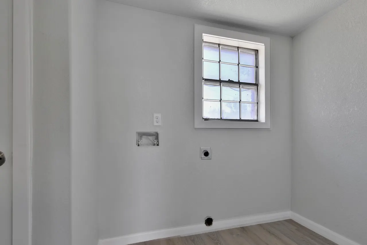 Photo 13 — 312 N Avenue R, Lubbock, TX 79415