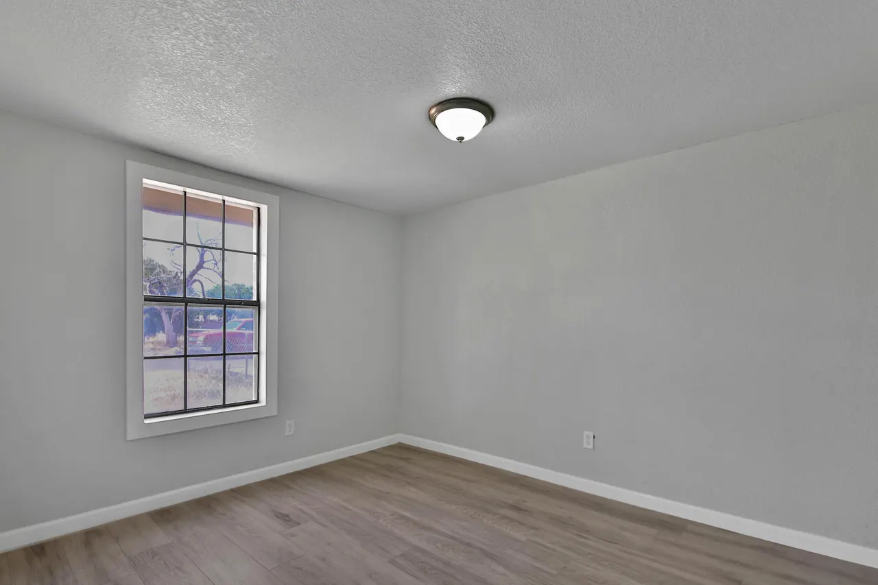 Photo 15 — 312 N Avenue R, Lubbock, TX 79415
