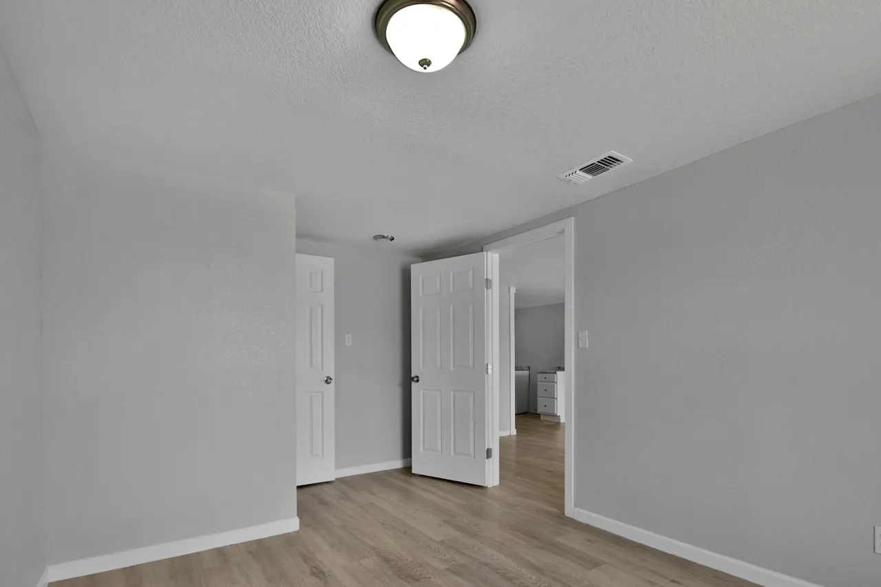 Photo 17 — 312 N Avenue R, Lubbock, TX 79415