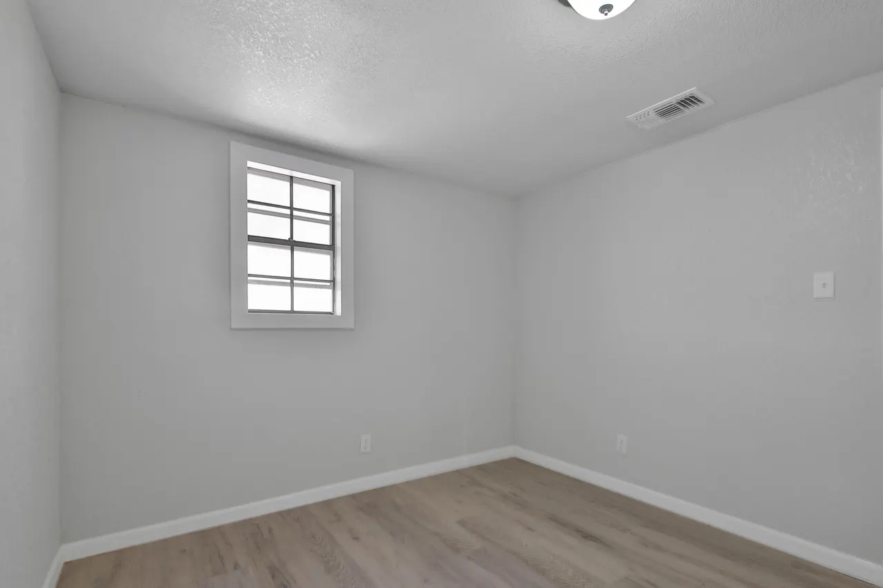 Photo 22 — 312 N Avenue R, Lubbock, TX 79415