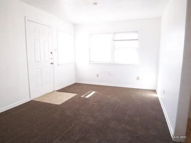 Photo 3 — 4422 36th Street B, Lubbock, TX 79414
