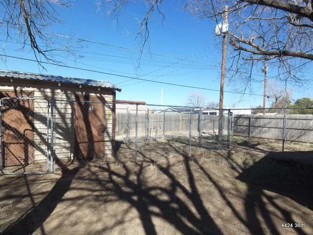 Photo 9 — 4422 36th Street B, Lubbock, TX 79414