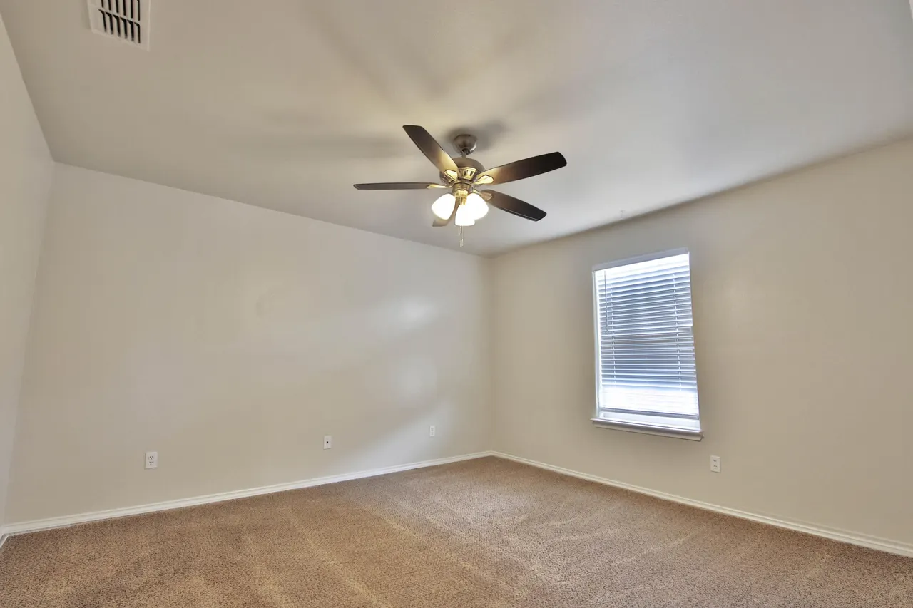 Photo 19 — 6932 35th Street, Lubbock, TX 79407