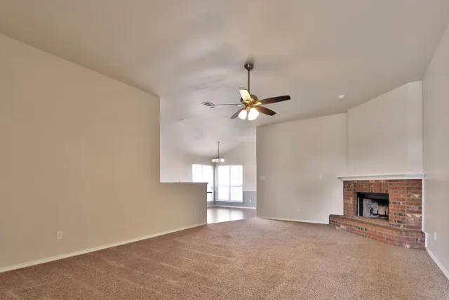 Photo 4 — 6932 35th Street, Lubbock, TX 79407