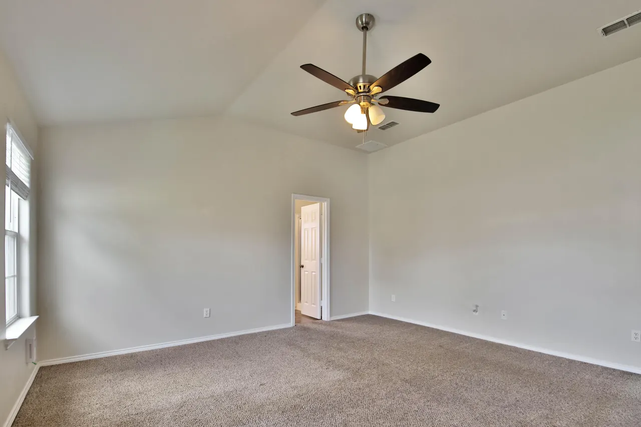 Photo 23 — 6932 35th Street, Lubbock, TX 79407