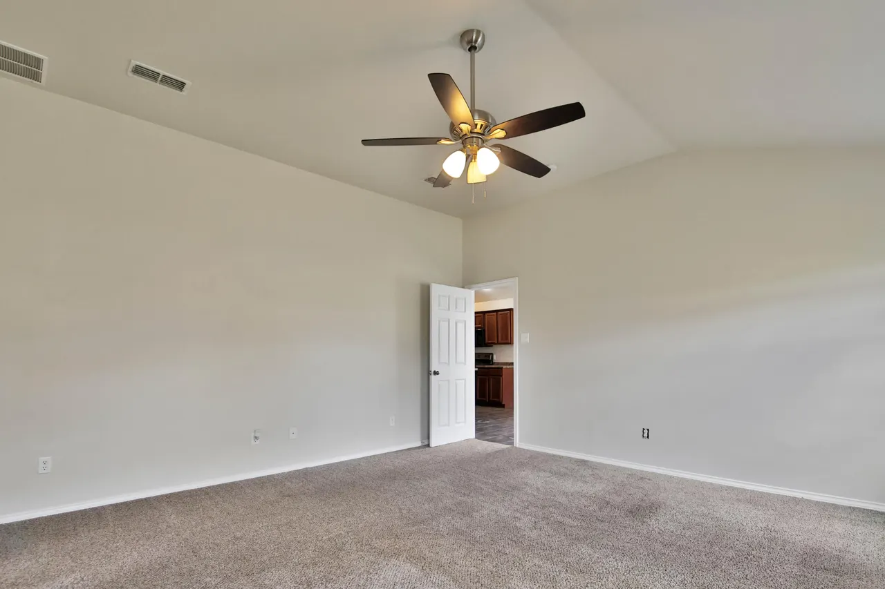 Photo 24 — 6932 35th Street, Lubbock, TX 79407