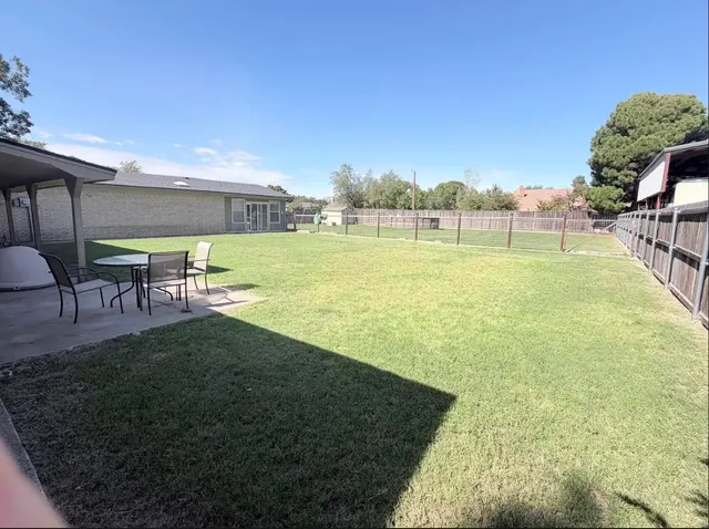 Photo 3 — 6612 1st Street, Lubbock, TX 79416