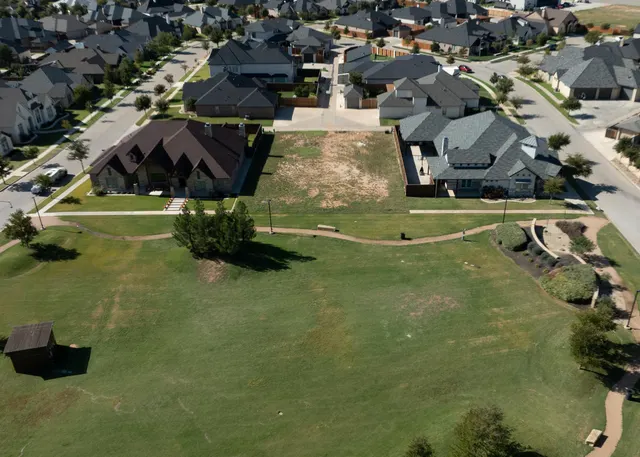 Photo 7 — 8901 La Salle Rear Avenue, Lubbock, TX 79424