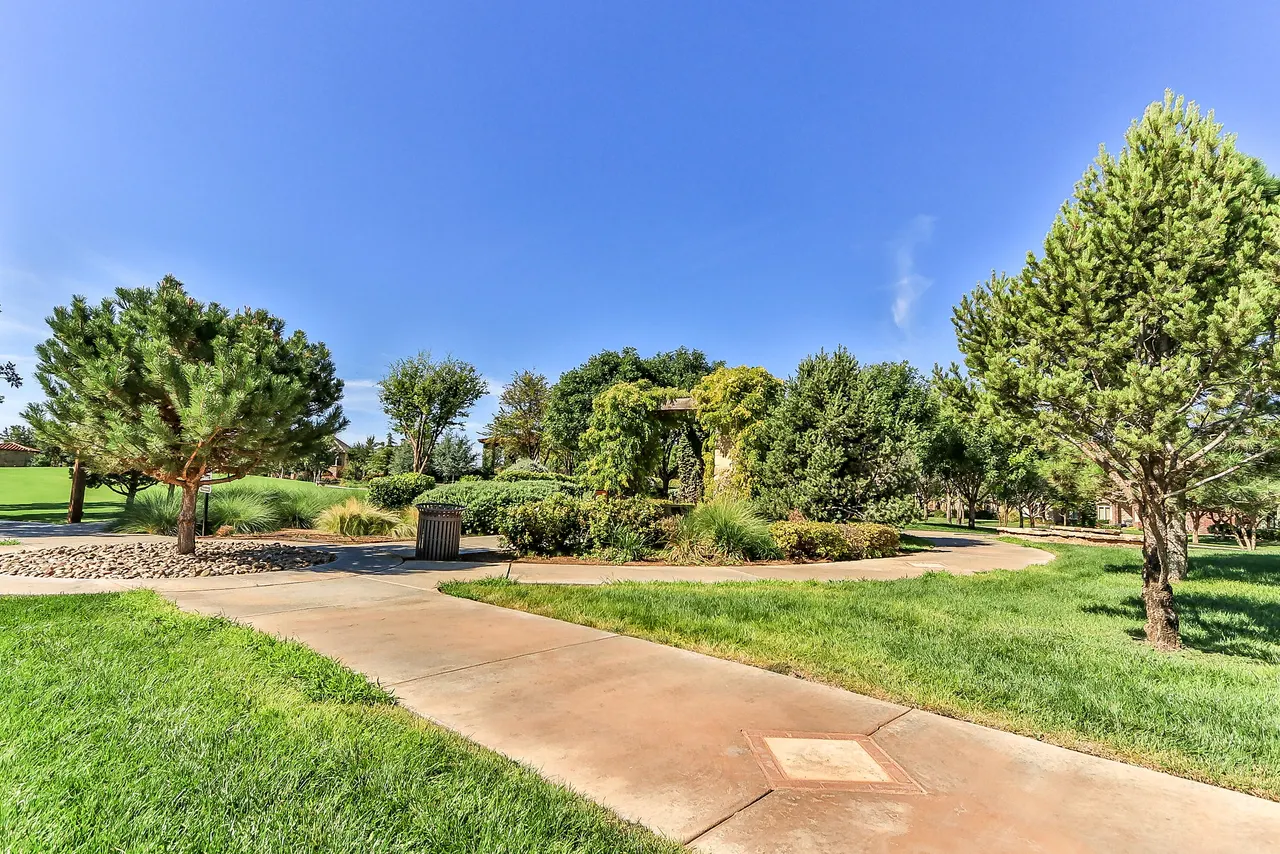 Photo 15 — 8901 La Salle Rear Avenue, Lubbock, TX 79424