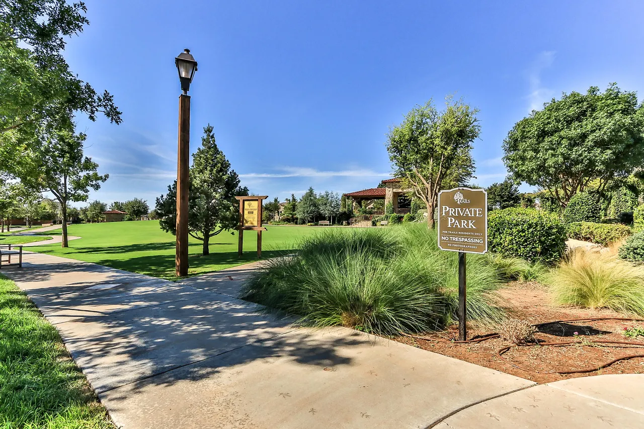 Photo 17 — 8901 La Salle Rear Avenue, Lubbock, TX 79424