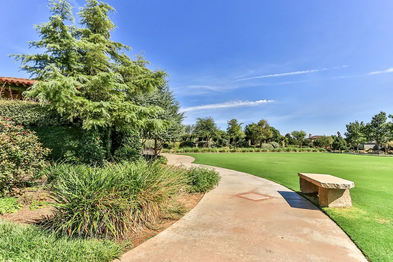 Photo 44 — 8901 La Salle Rear Avenue, Lubbock, TX 79424