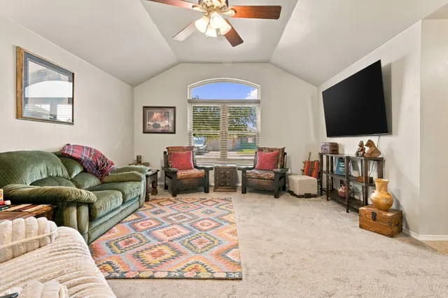 Photo 3 — 6724 8th Street, Lubbock, TX 79416